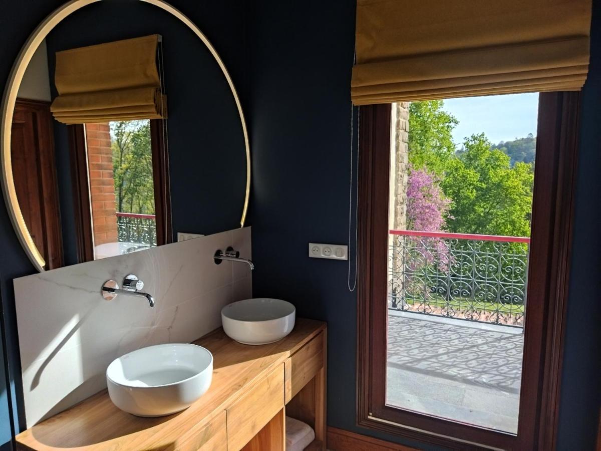 Domaine De La Tisnere Bed and Breakfast Gelos Buitenkant foto